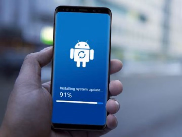 آیا آپدیتهای سیستمعامل باعث کند شدن گوشی میشن؟